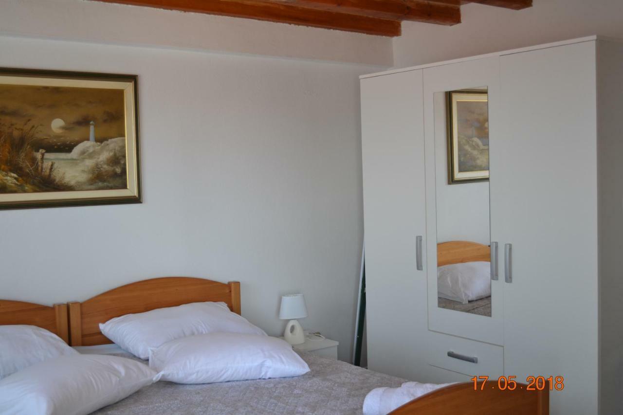 Holiday Apartments Lucic - Feels Like Home, Away From Home Ražanj エクステリア 写真