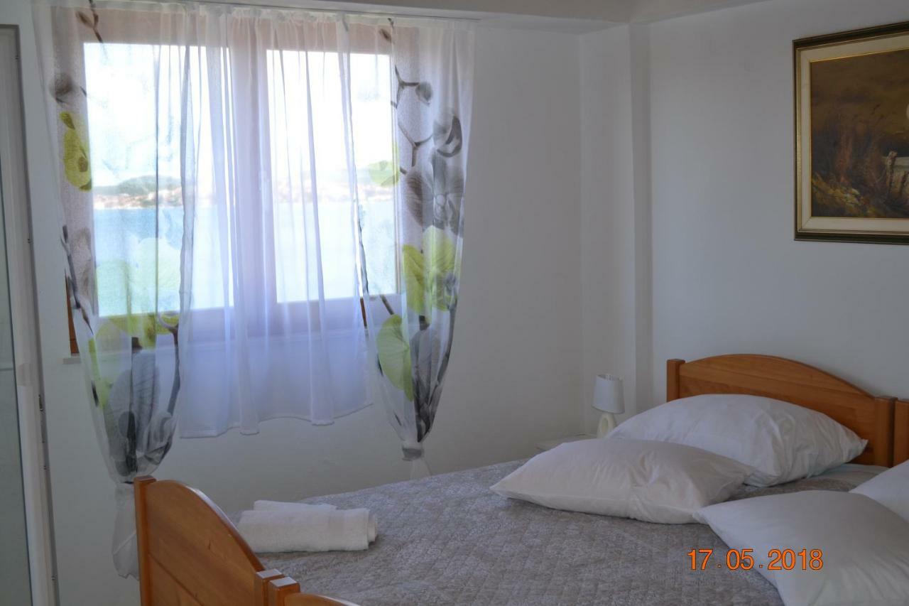 Holiday Apartments Lucic - Feels Like Home, Away From Home Ražanj エクステリア 写真