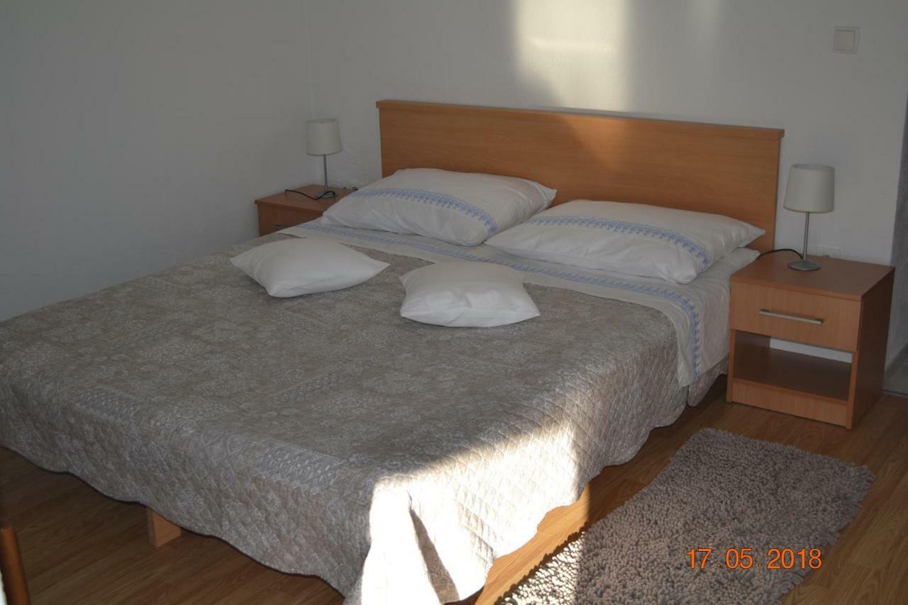 Holiday Apartments Lucic - Feels Like Home, Away From Home Ražanj エクステリア 写真