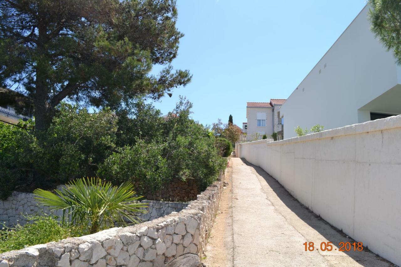 Holiday Apartments Lucic - Feels Like Home, Away From Home Ražanj エクステリア 写真