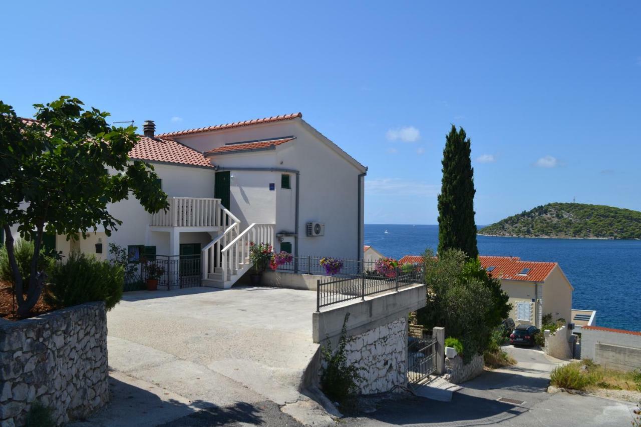 Holiday Apartments Lucic - Feels Like Home, Away From Home Ražanj エクステリア 写真