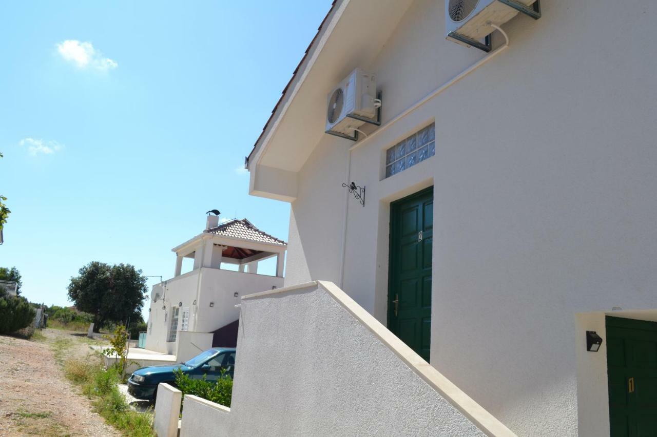 Holiday Apartments Lucic - Feels Like Home, Away From Home Ražanj エクステリア 写真