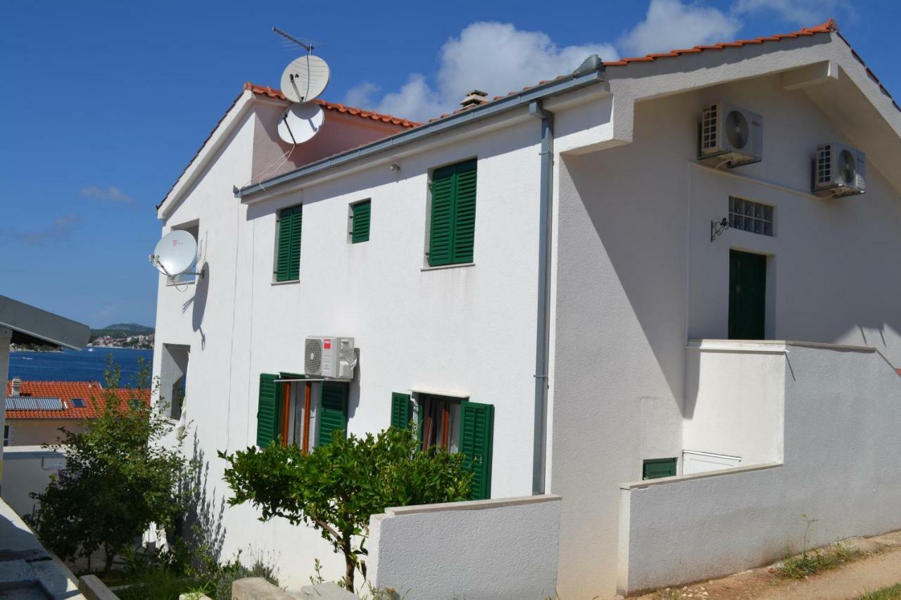 Holiday Apartments Lucic - Feels Like Home, Away From Home Ražanj エクステリア 写真
