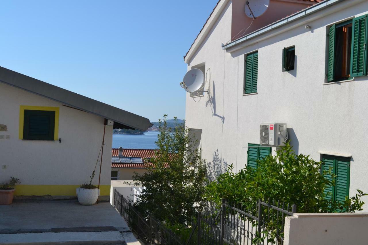 Holiday Apartments Lucic - Feels Like Home, Away From Home Ražanj エクステリア 写真